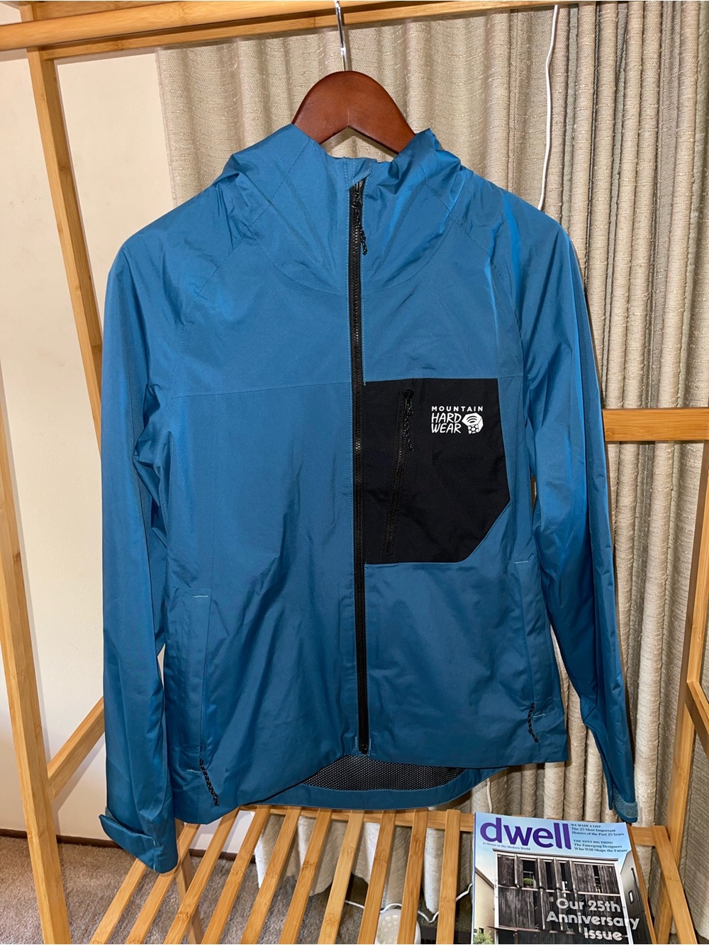 Mountain Hardwear Men’s Teal Blue Hooded  Jacket
